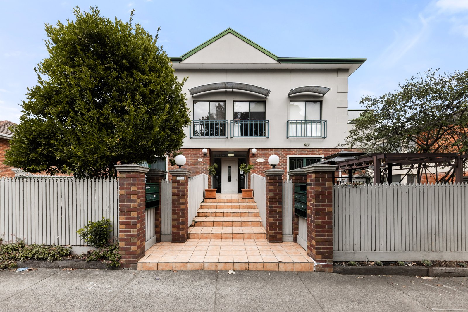 Real Estate and Property in 8/13 Oxford Street, Box Hill, VIC