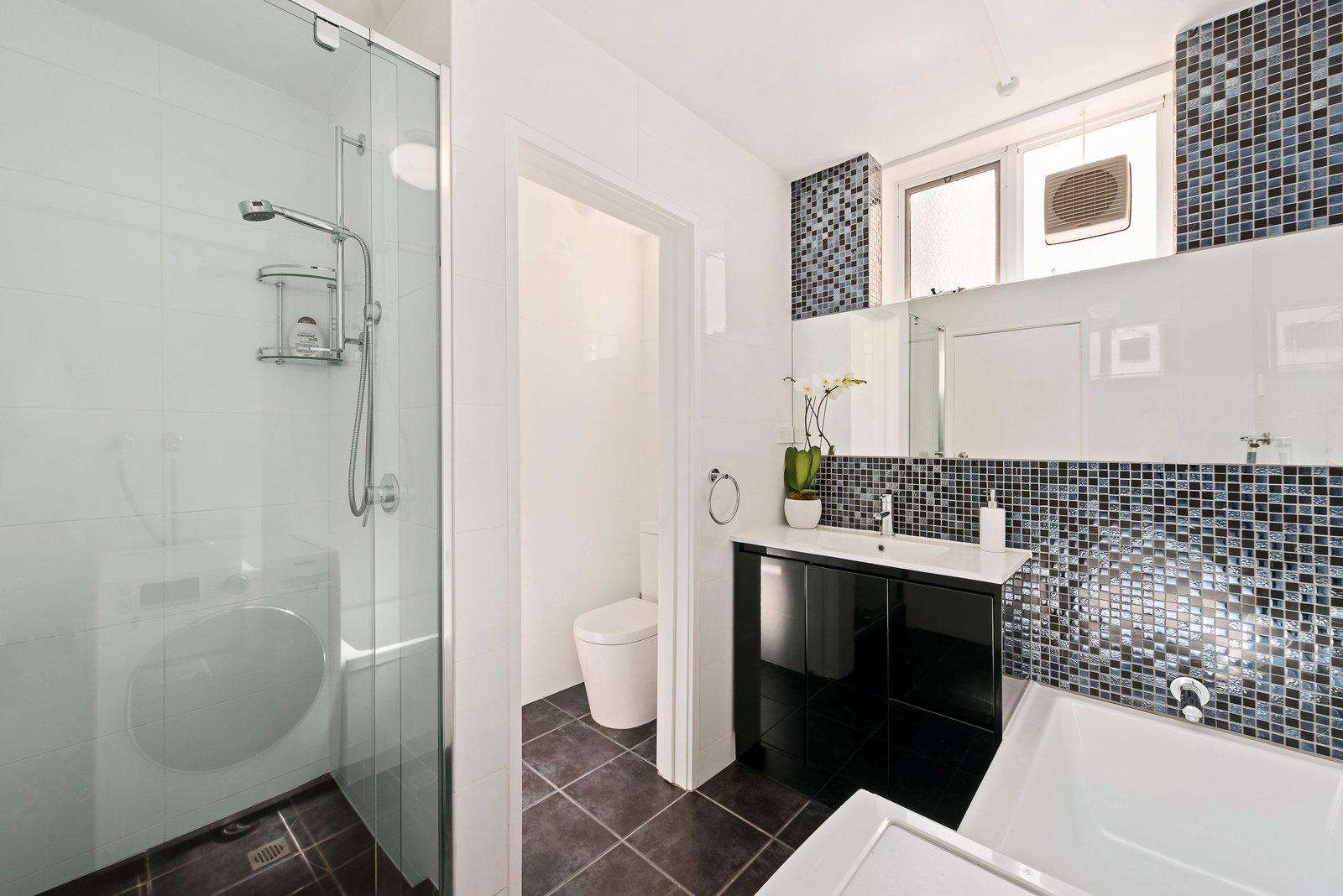 Gallery: 8/132 Alexandra Street