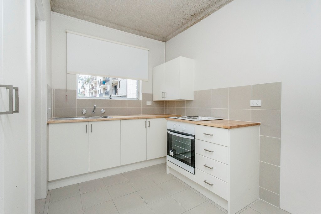 8/132 Lethbridge  PENRITH 2