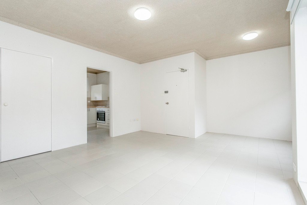 8/132 Lethbridge  PENRITH 4