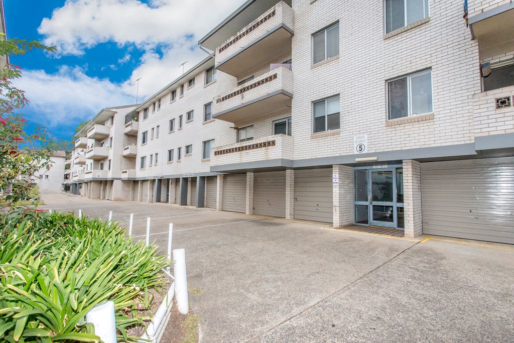 8/132 Lethbridge  PENRITH 7