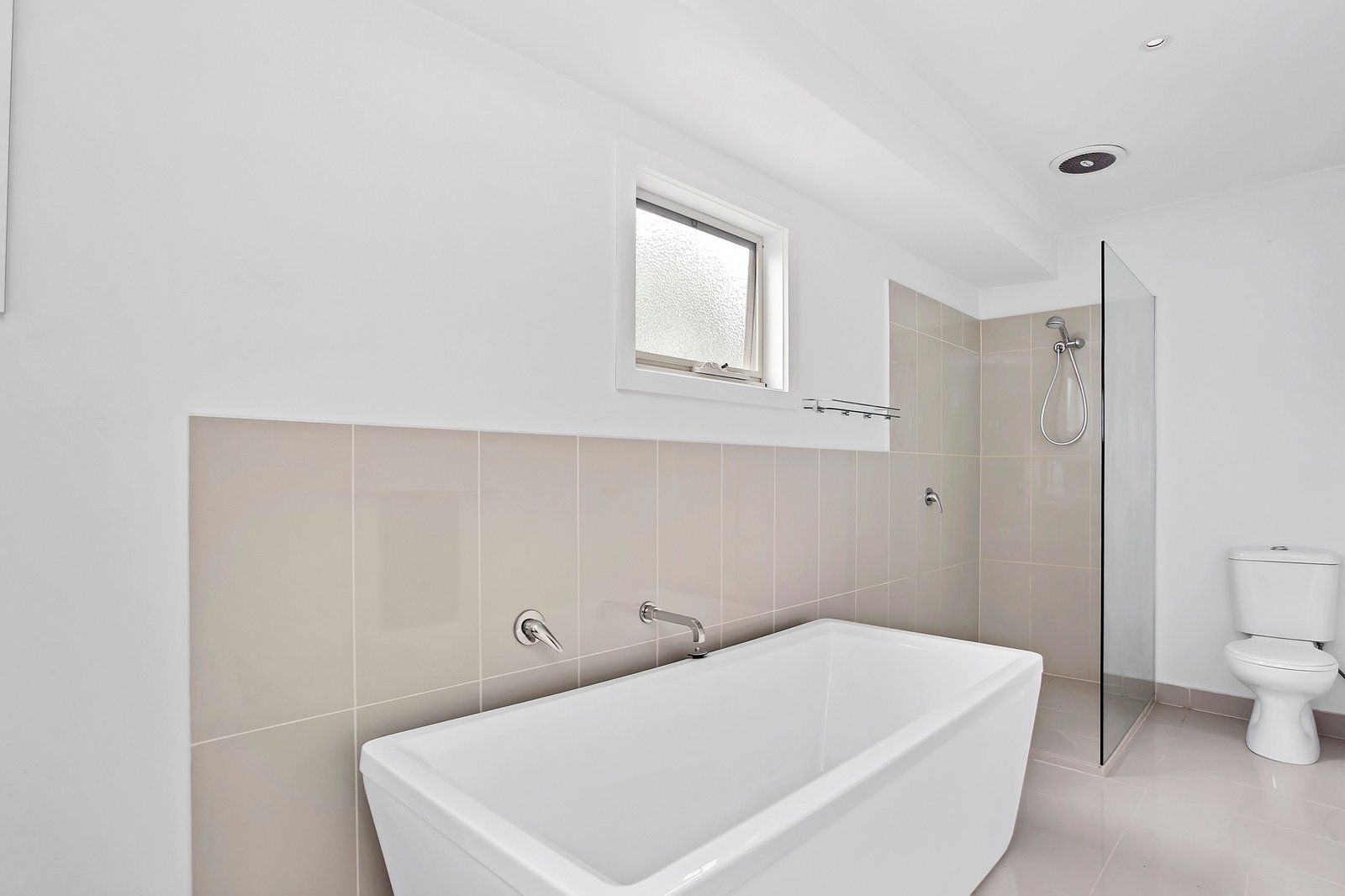 Real Estate and Property in 8/14-16 Rodney Street, Gisborne, VIC