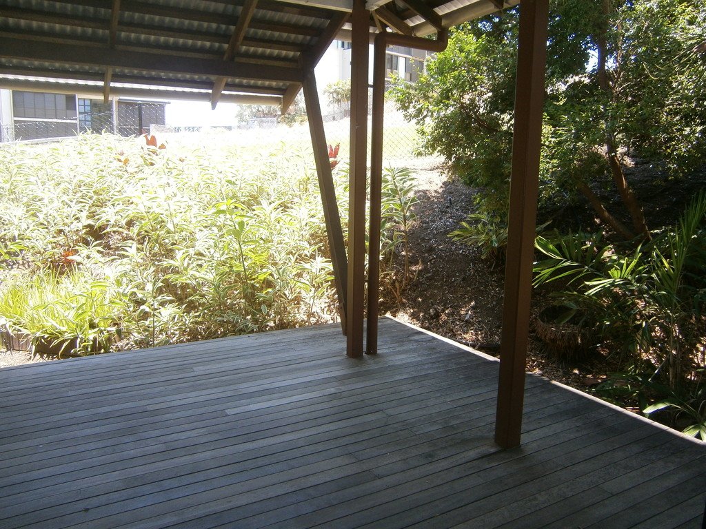 8/14 Altmann Avenue CANNONVALE 11