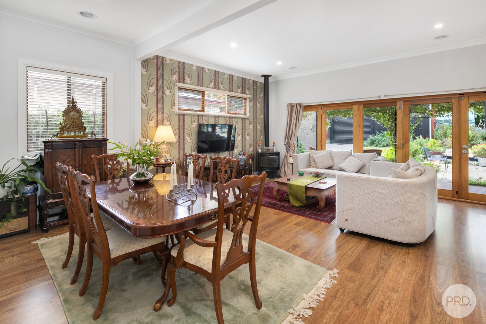 814 Armstrong Street North SOLDIERS HILL 8