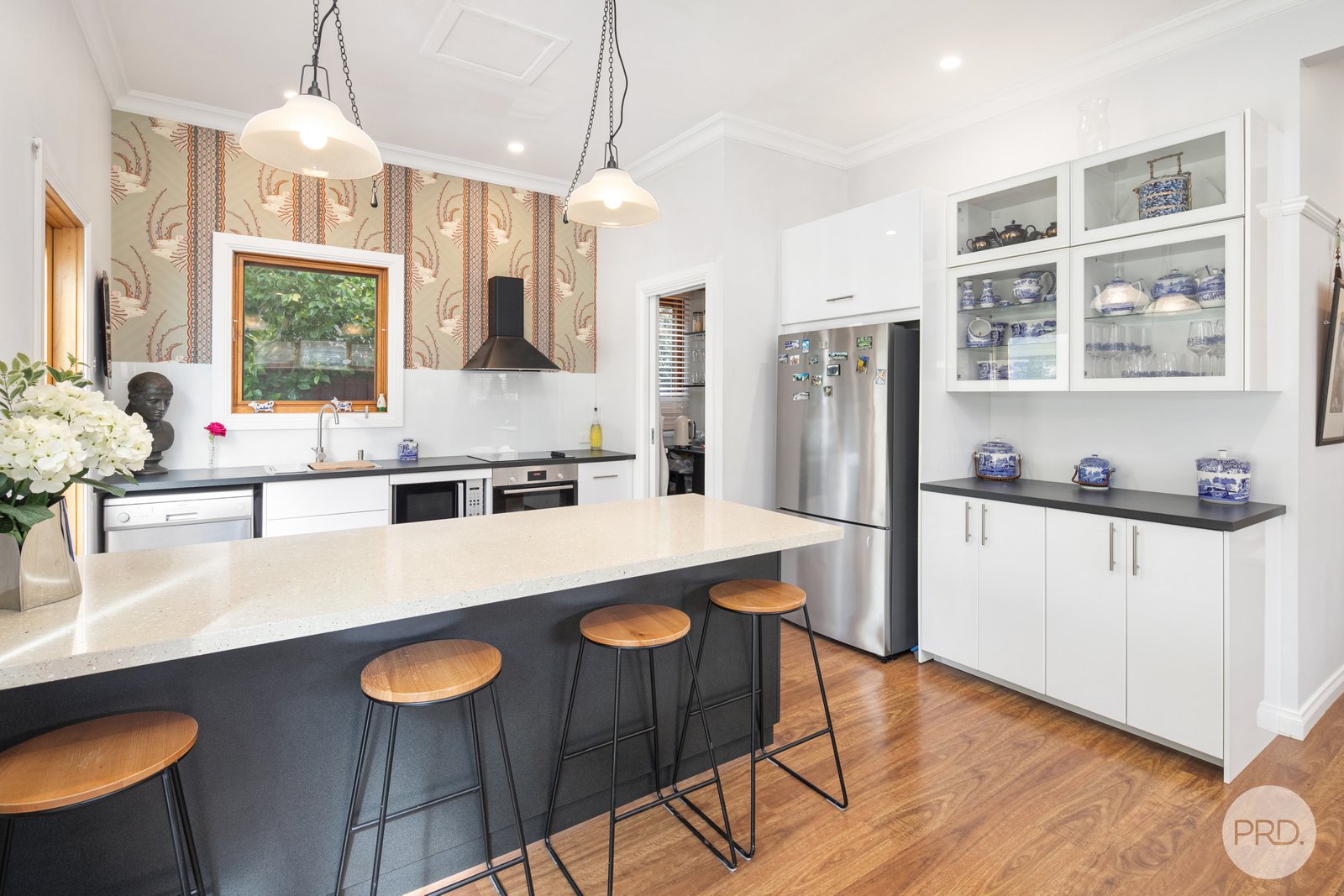 814 Armstrong Street North SOLDIERS HILL 12