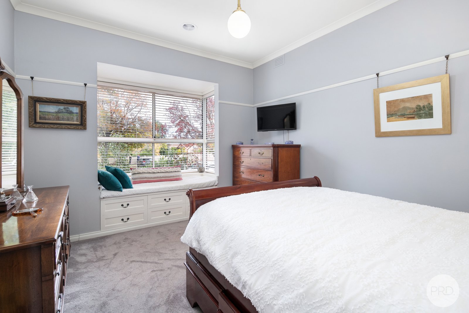 814 Armstrong Street North SOLDIERS HILL 19