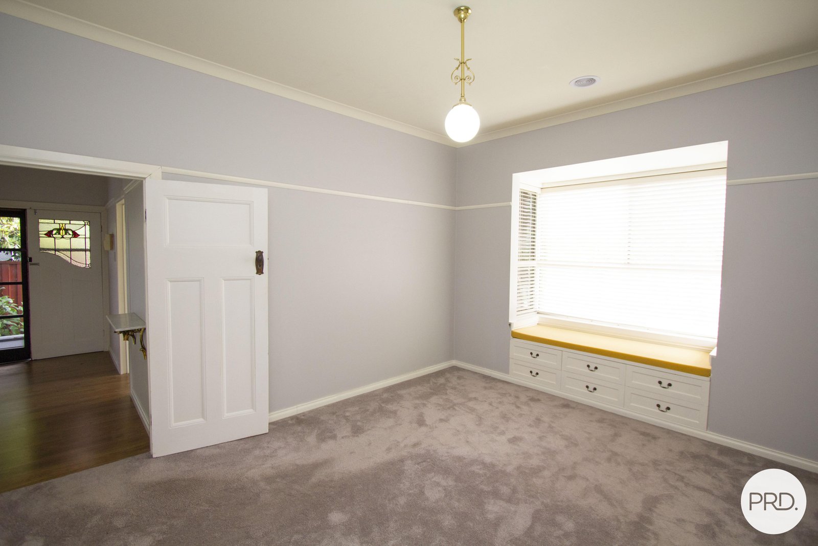 814 Armstrong Street North SOLDIERS HILL 4