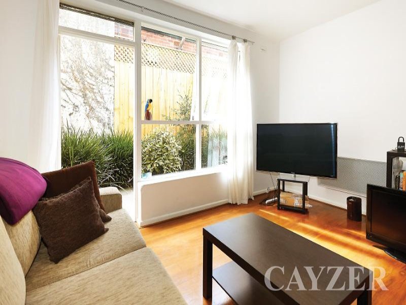 Gallery: 8/14 Deakin Street