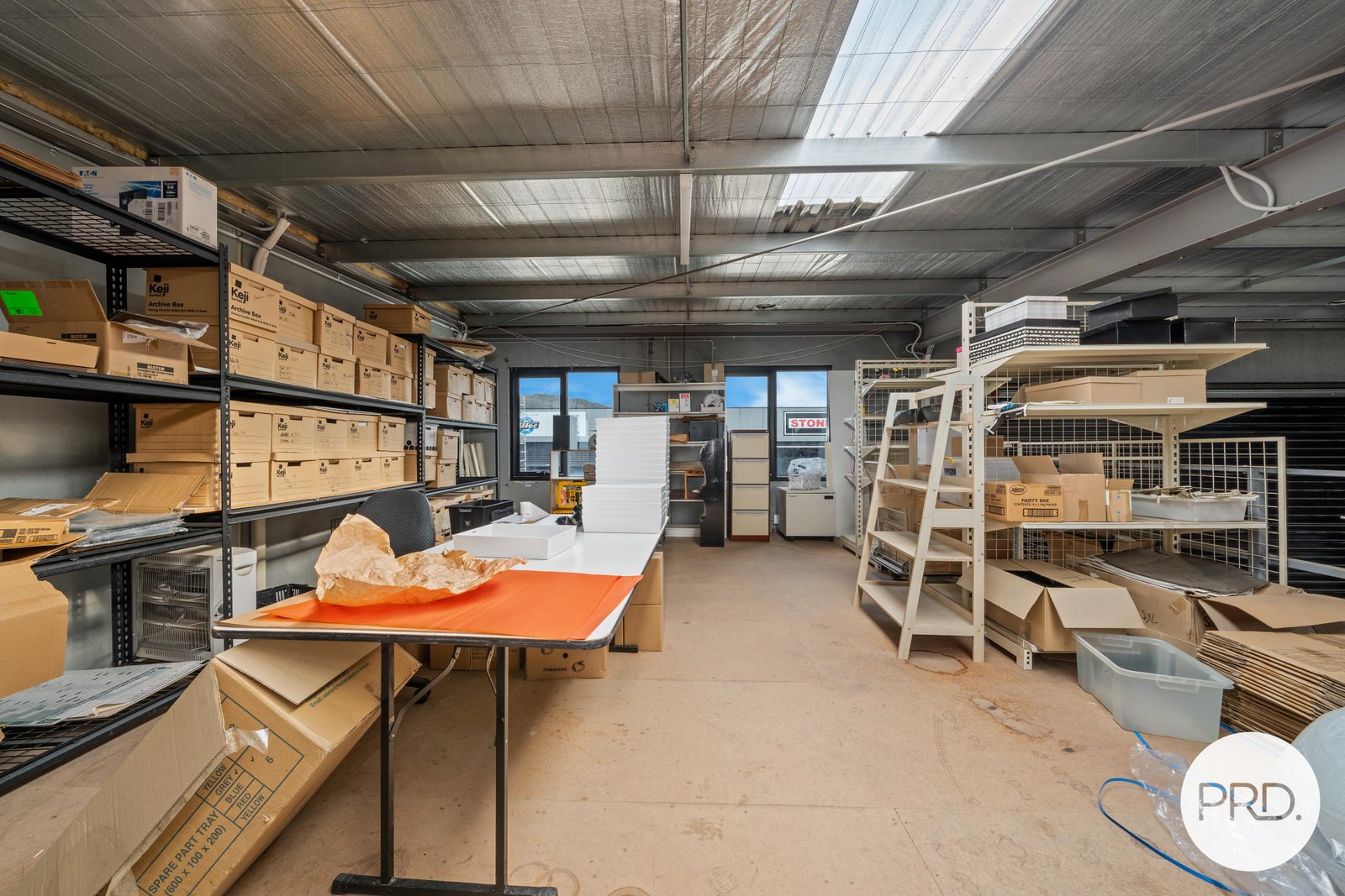 8/14 Kennedy Drive CAMBRIDGE 9