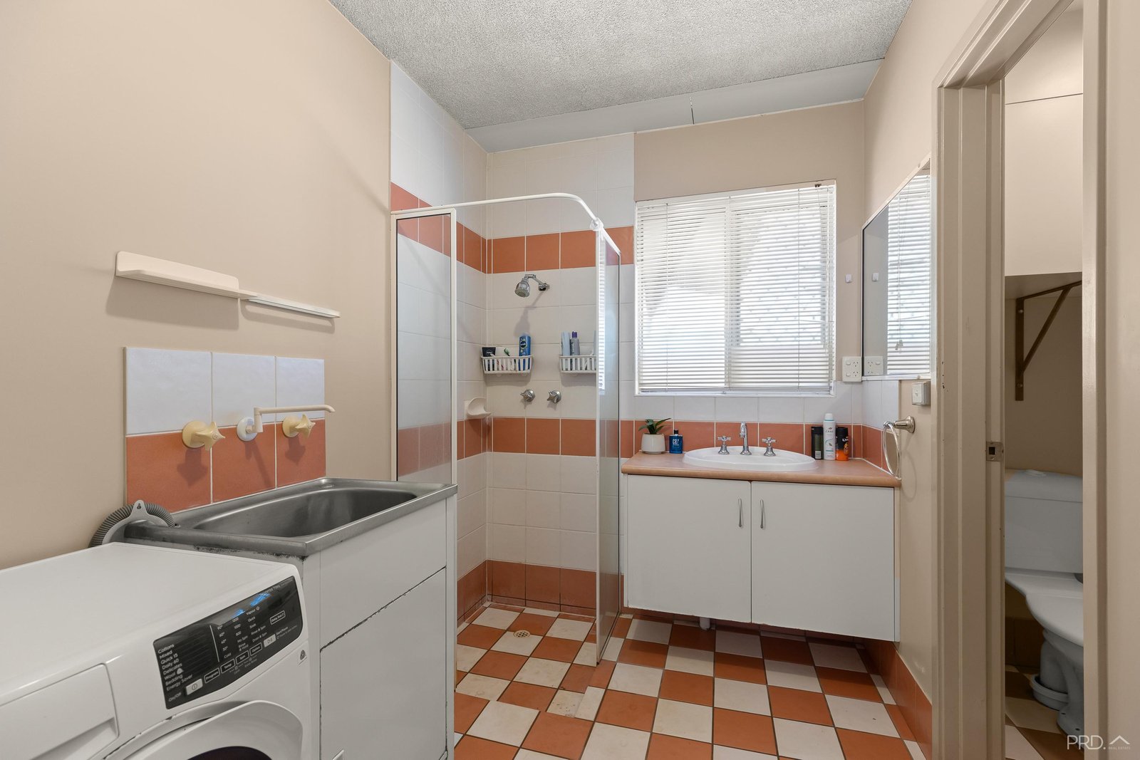 8/14 Louis Street BROOME 9