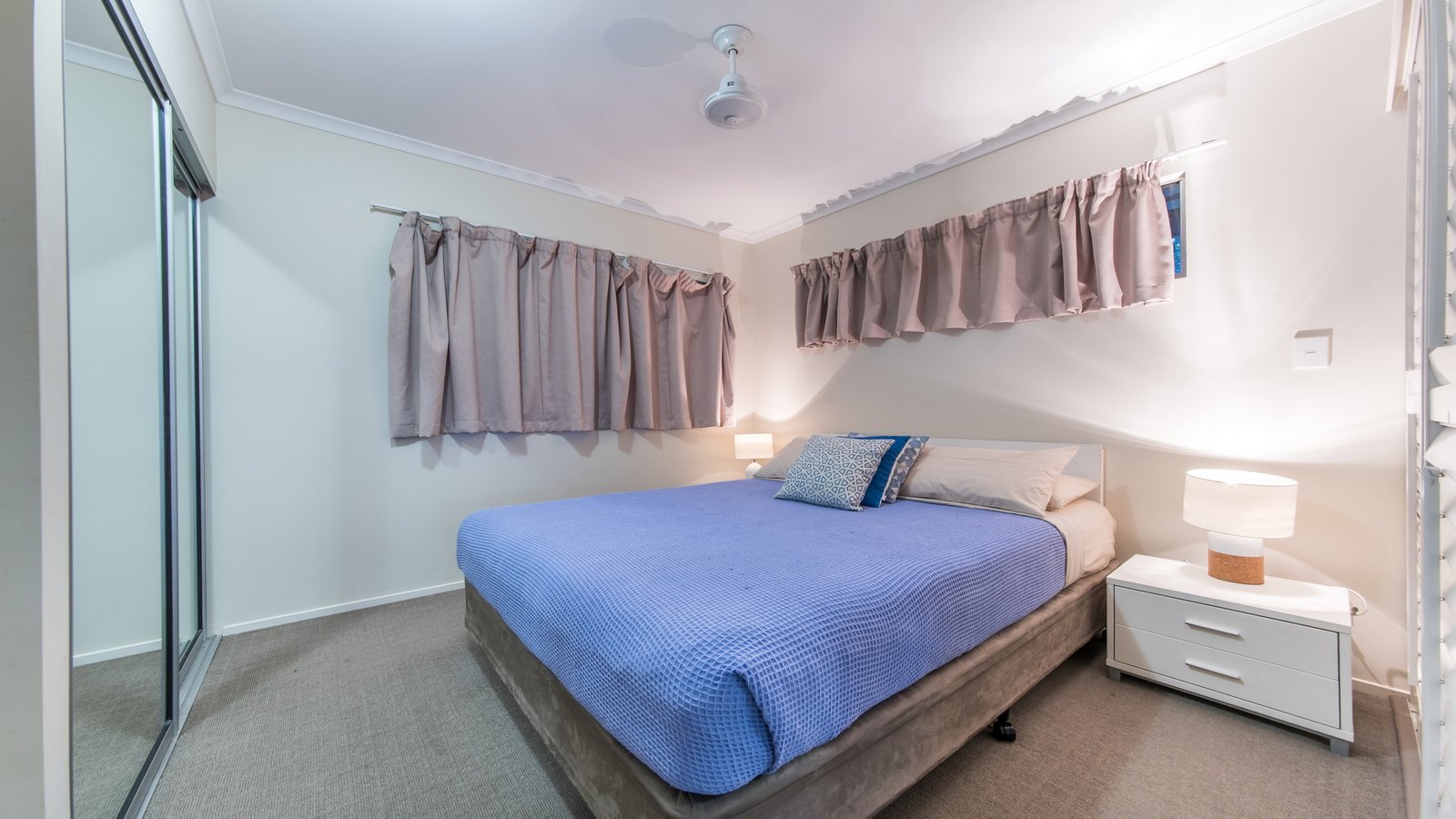 8/14 Waterson Way AIRLIE BEACH 4