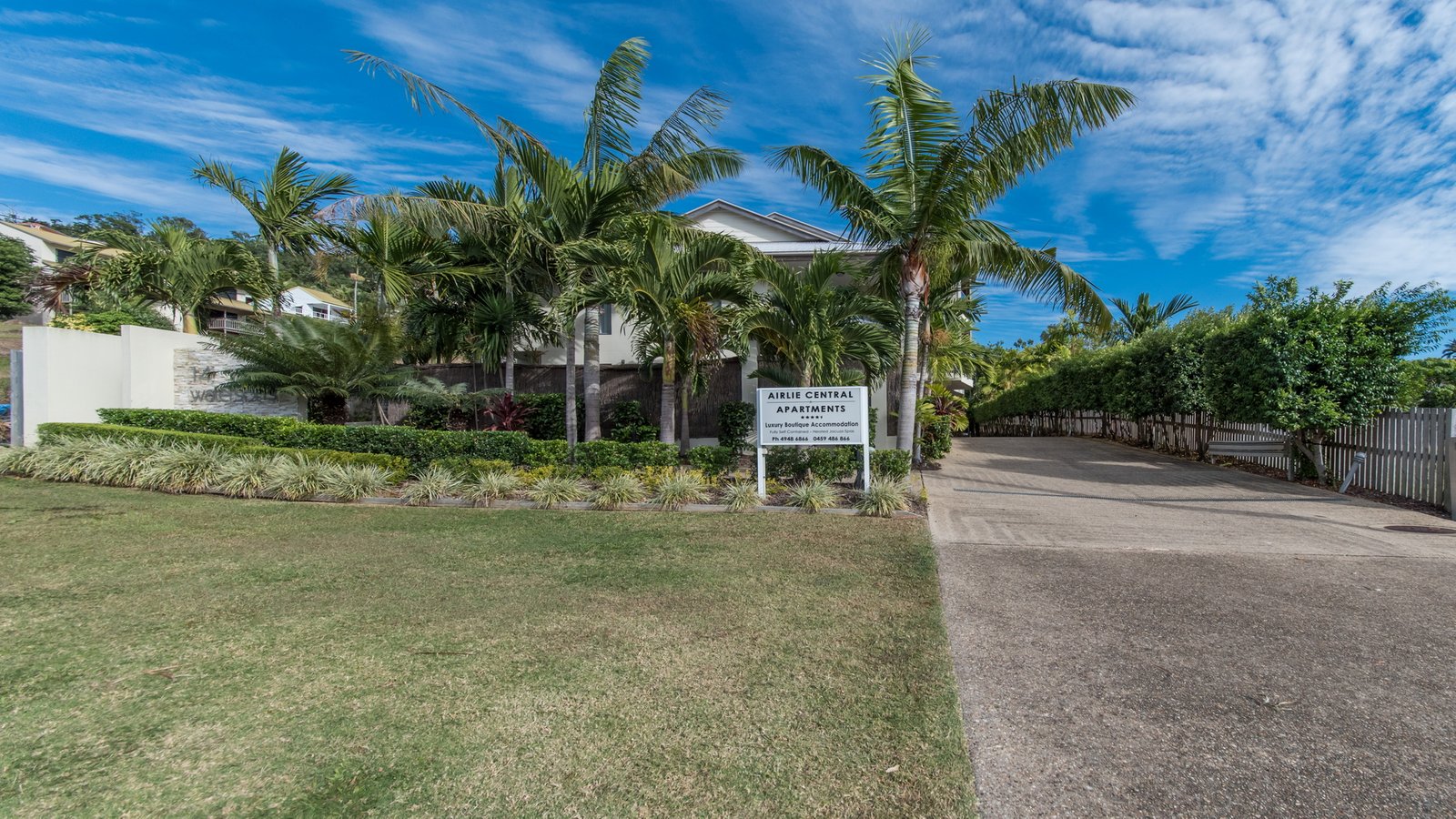 8/14 Waterson Way AIRLIE BEACH 5
