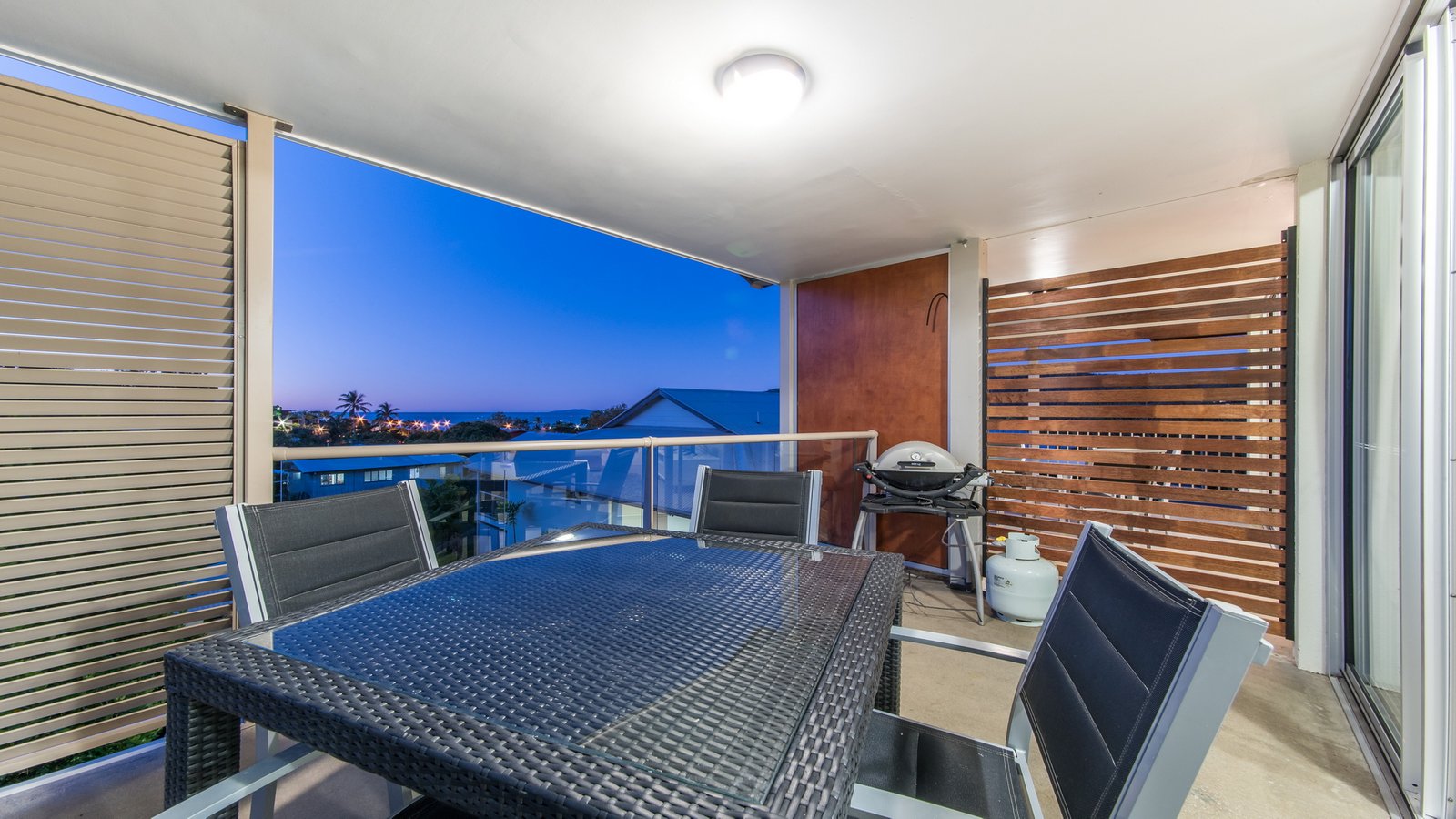 8/14 Waterson Way AIRLIE BEACH 12