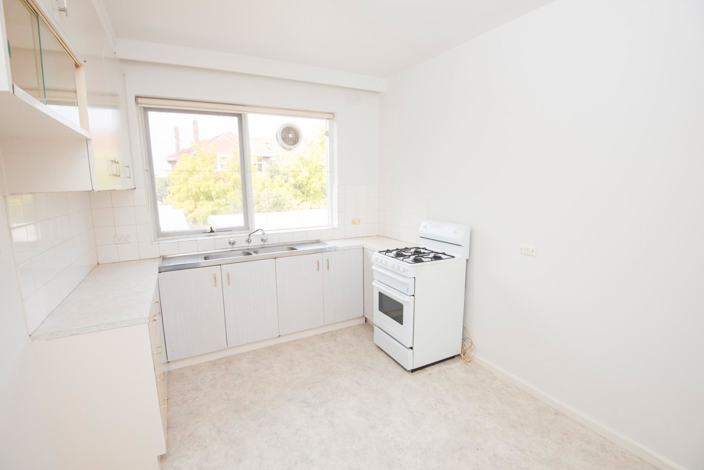 Gallery: 8/14 Westbury Street