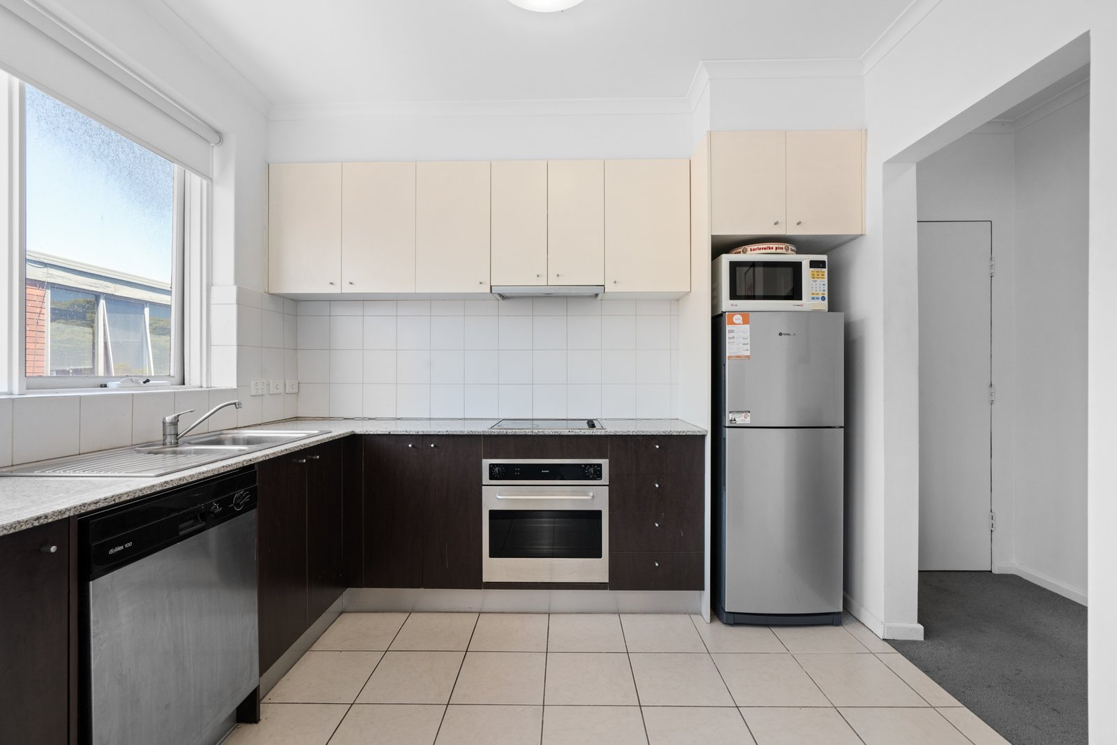 Gallery: 8/141 Glenhuntly Road