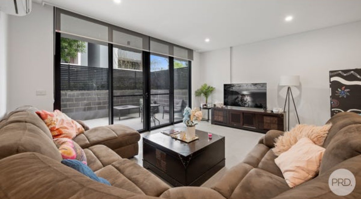 8/144 High St  Penrith 5