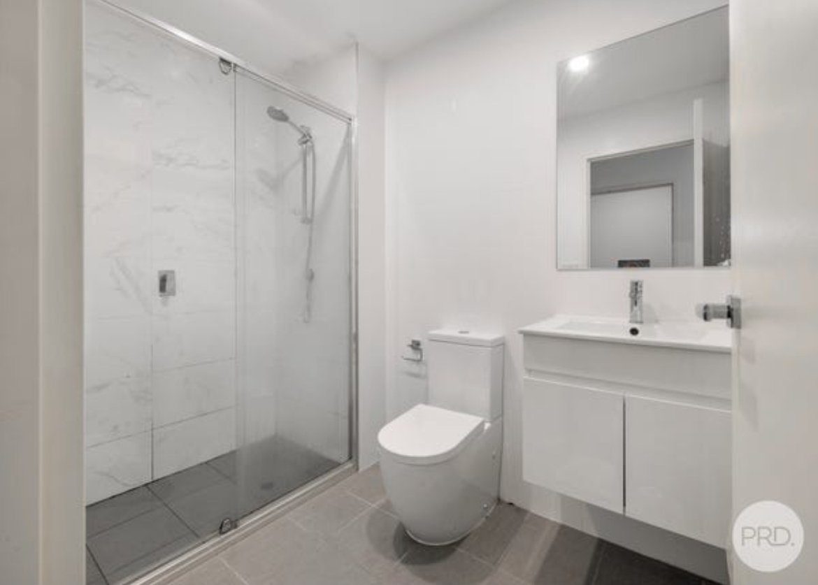 8/144 High St  Penrith 8
