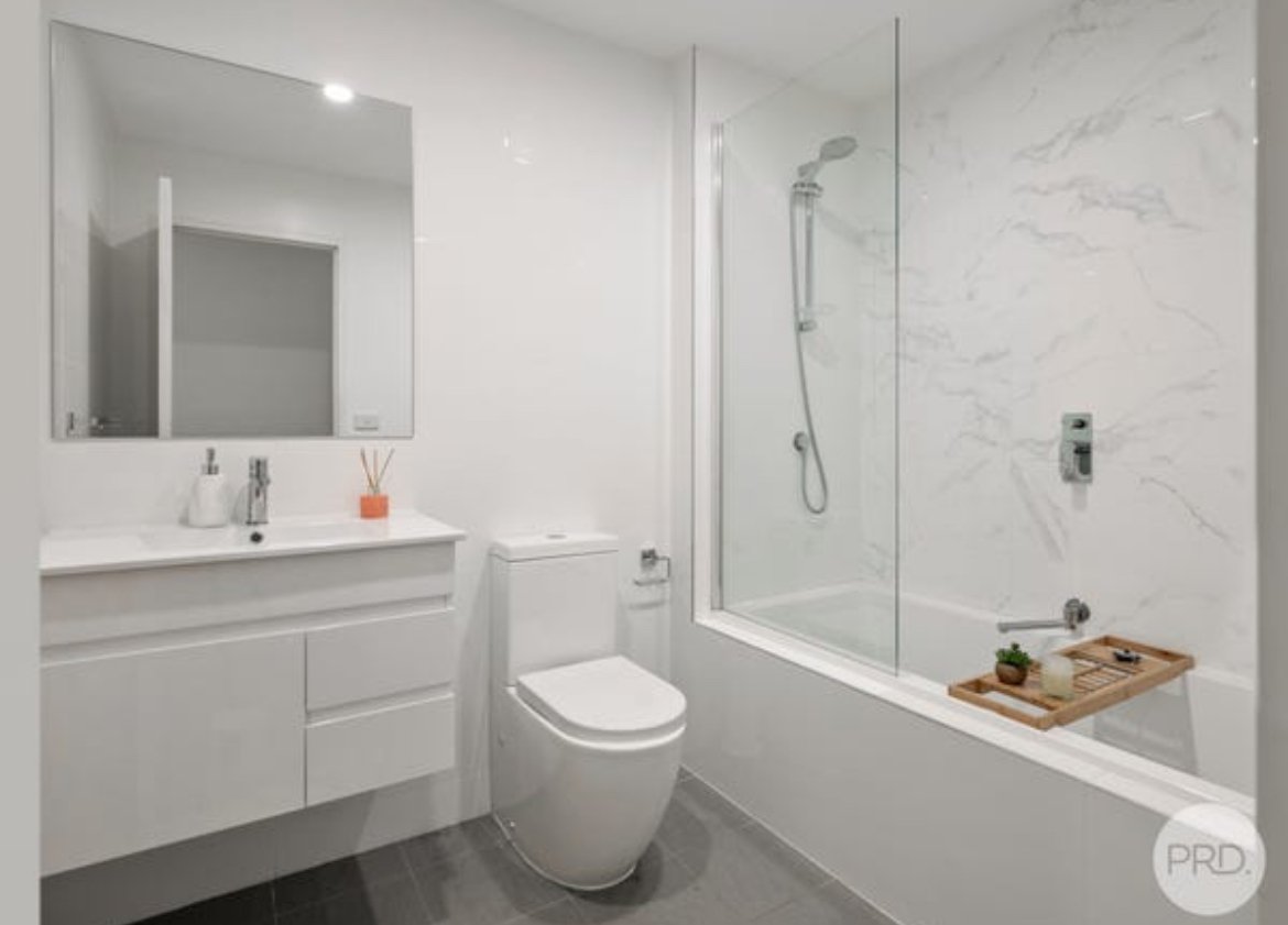 8/144 High St  Penrith 9