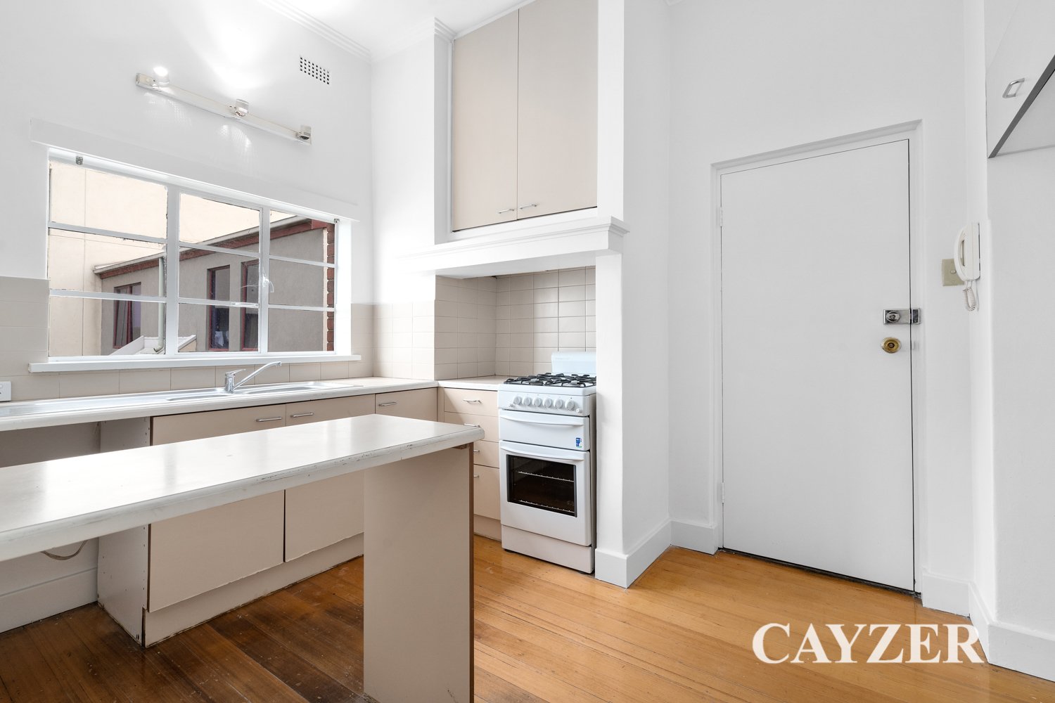 Gallery: 8/145 Fitzroy Street