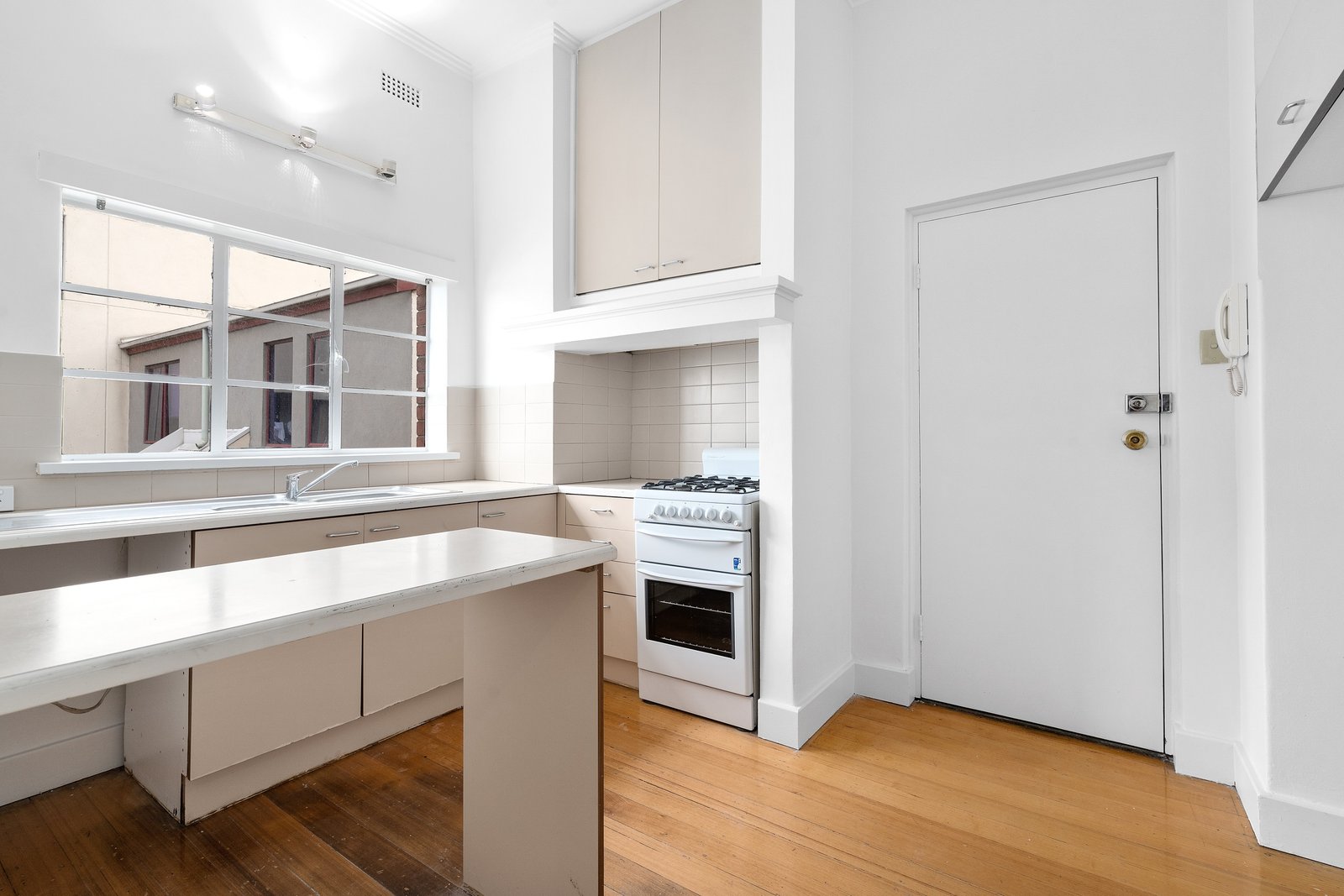 Gallery: 8/145 Fitzroy Street