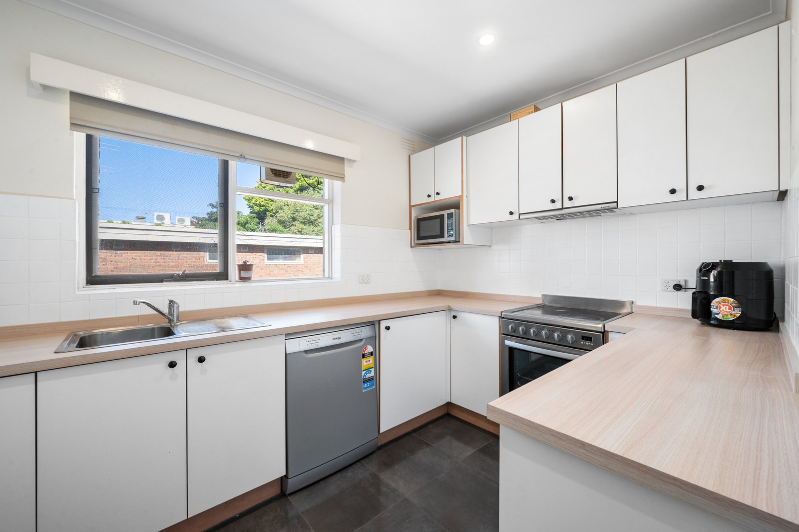 Gallery: 8/146 Alma Road