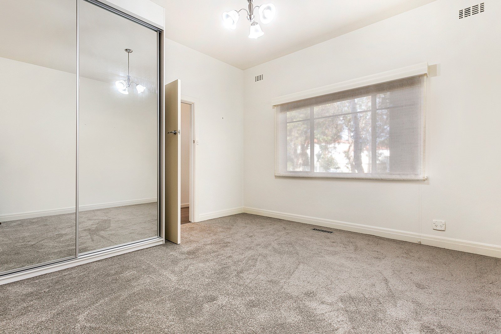 Gallery: 8/15-17 Cochrane Street