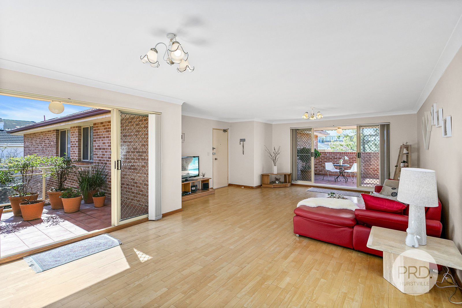 8/15-19 Wright Street HURSTVILLE 2