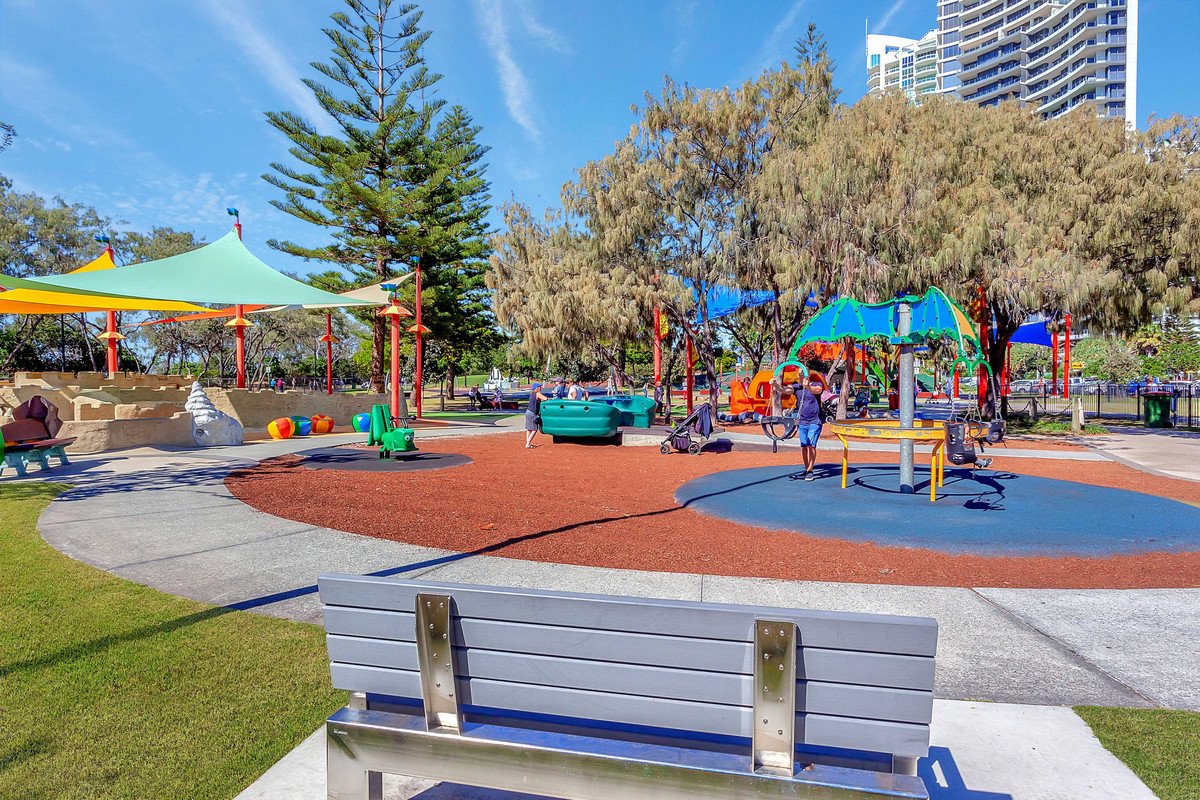 8/15 Britannia Avenue Broadbeach 15