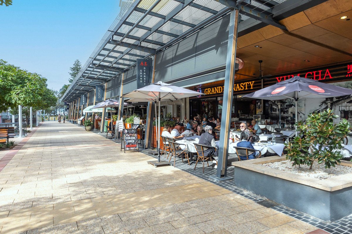8/15 Britannia Avenue Broadbeach 31