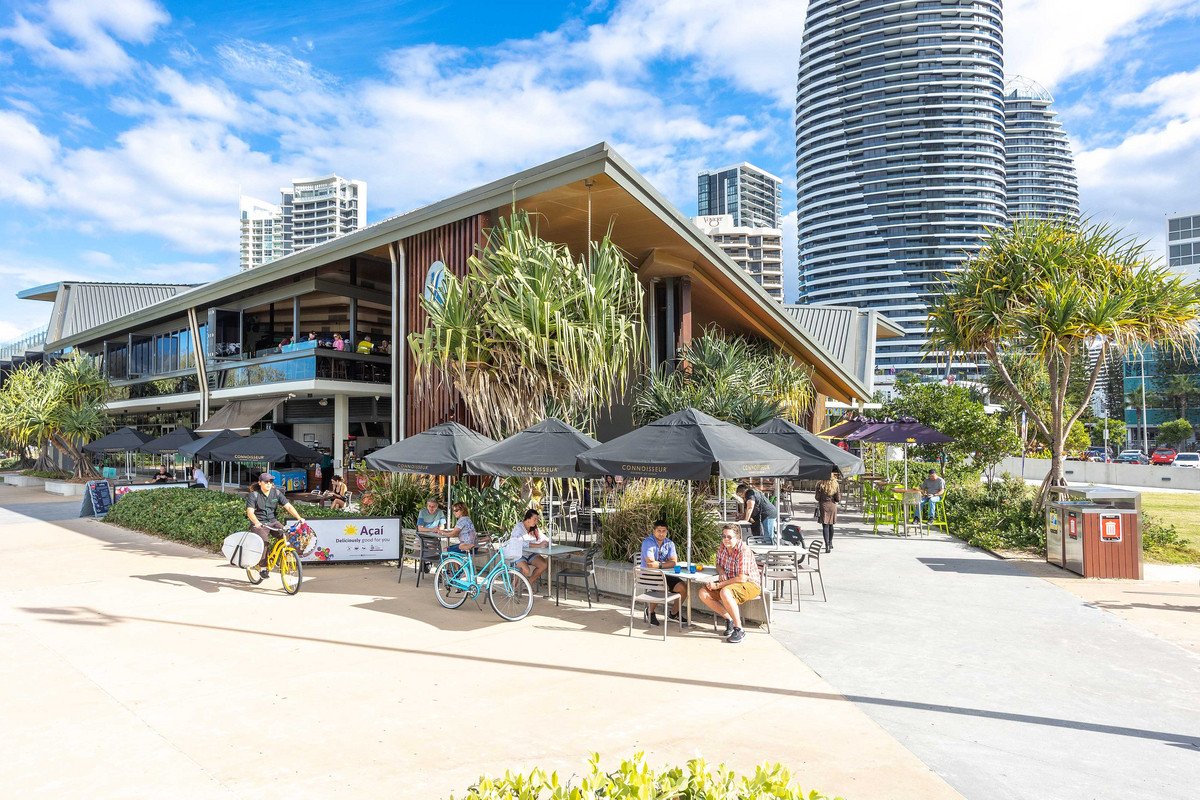 8/15 Britannia Avenue Broadbeach 33
