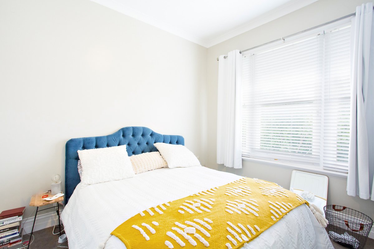 Gallery: 815 Doveton Street North