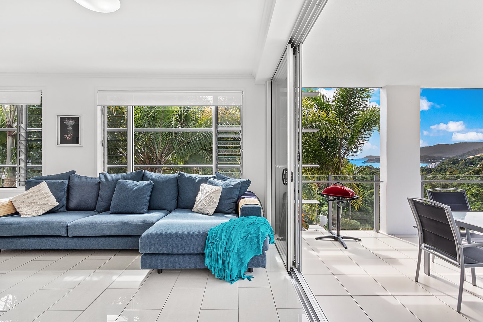 8/15 Flame Tree Court AIRLIE BEACH 1