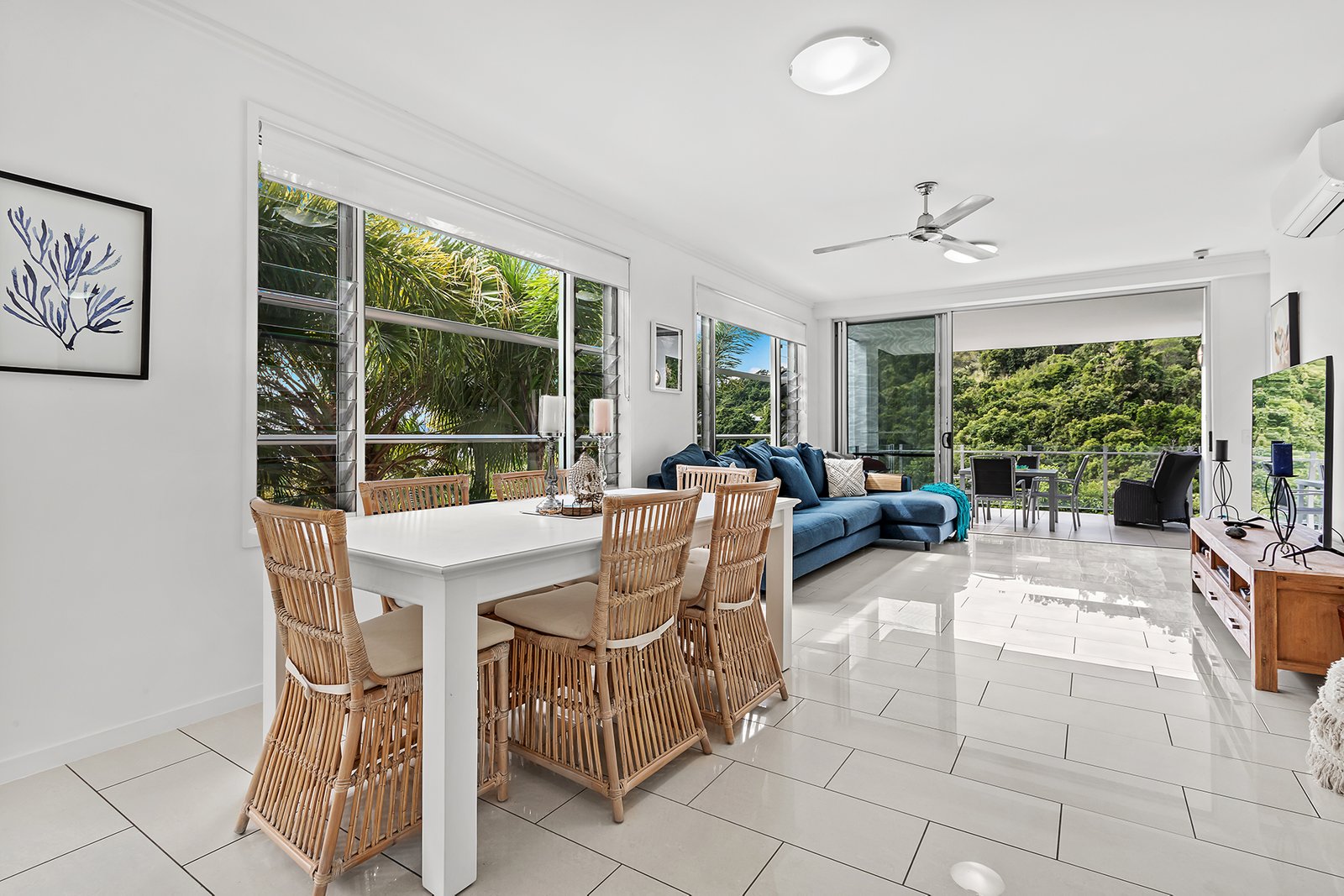 8/15 Flame Tree Court AIRLIE BEACH 7