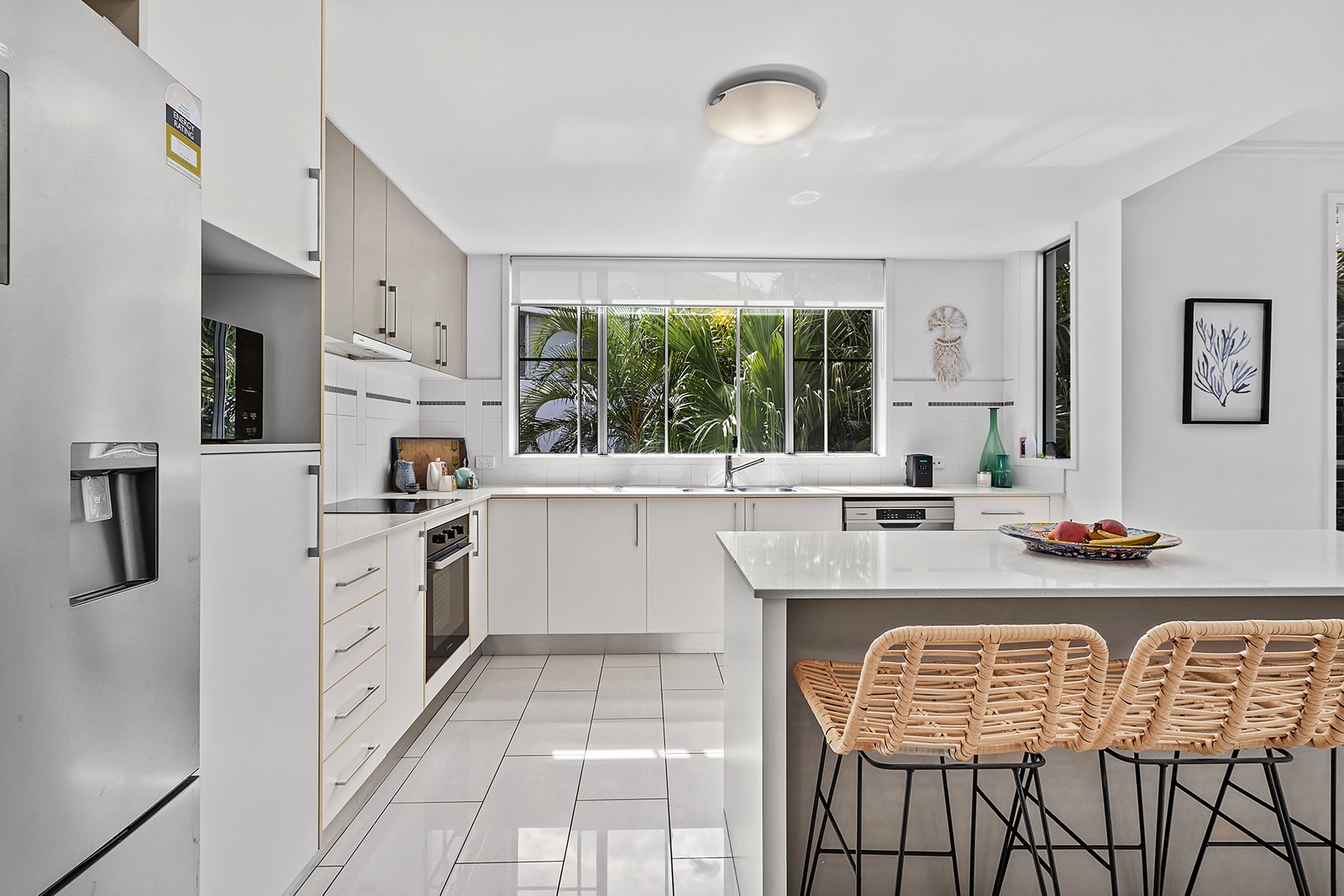 8/15 Flame Tree Court AIRLIE BEACH 9
