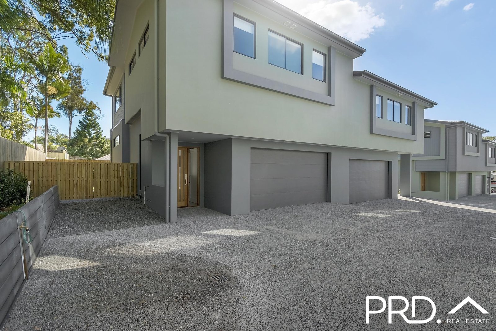 8/15 Robert Street MUDGEERABA 1