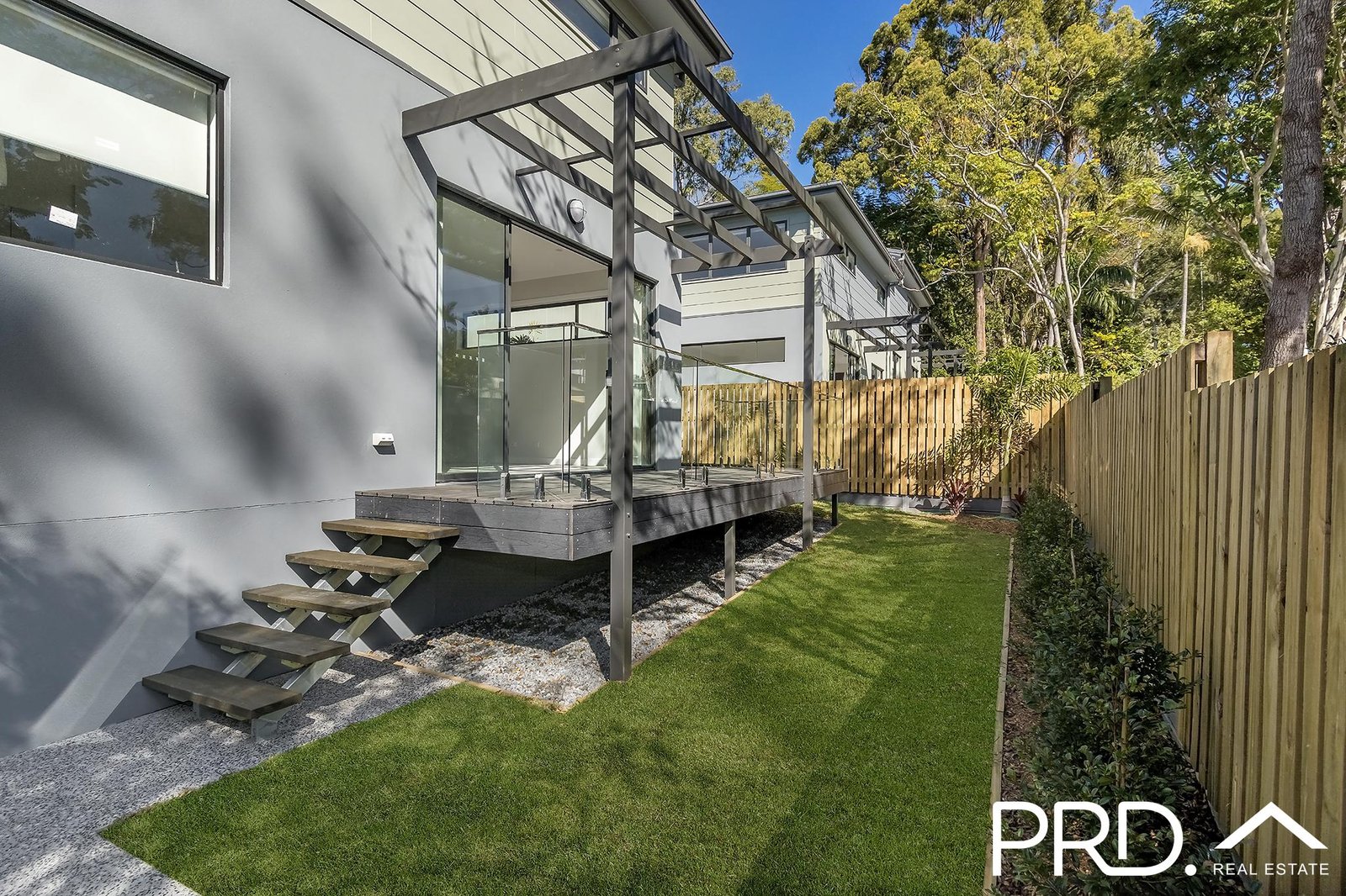 8/15 Robert Street MUDGEERABA 15
