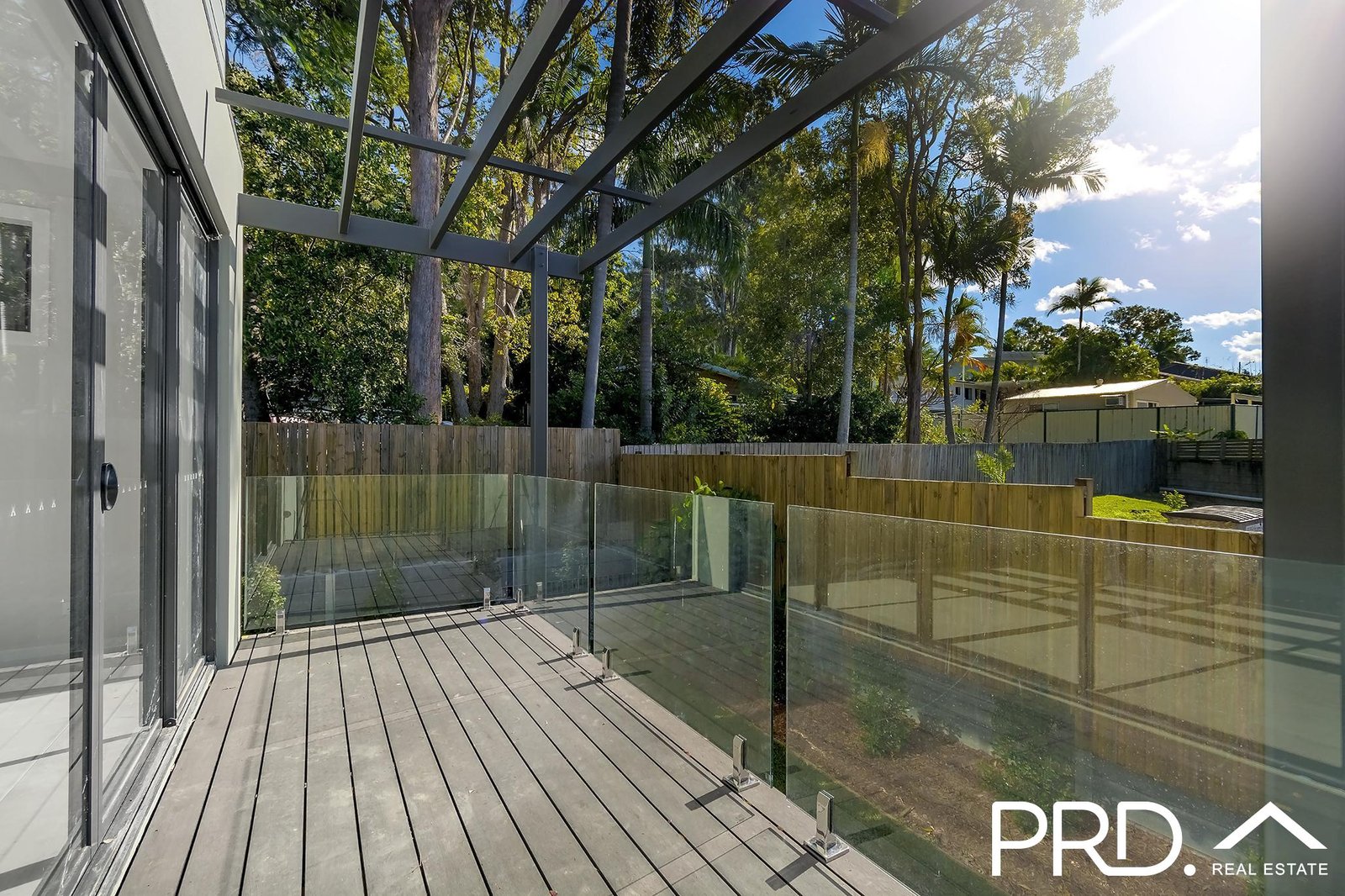 8/15 Robert Street MUDGEERABA 16