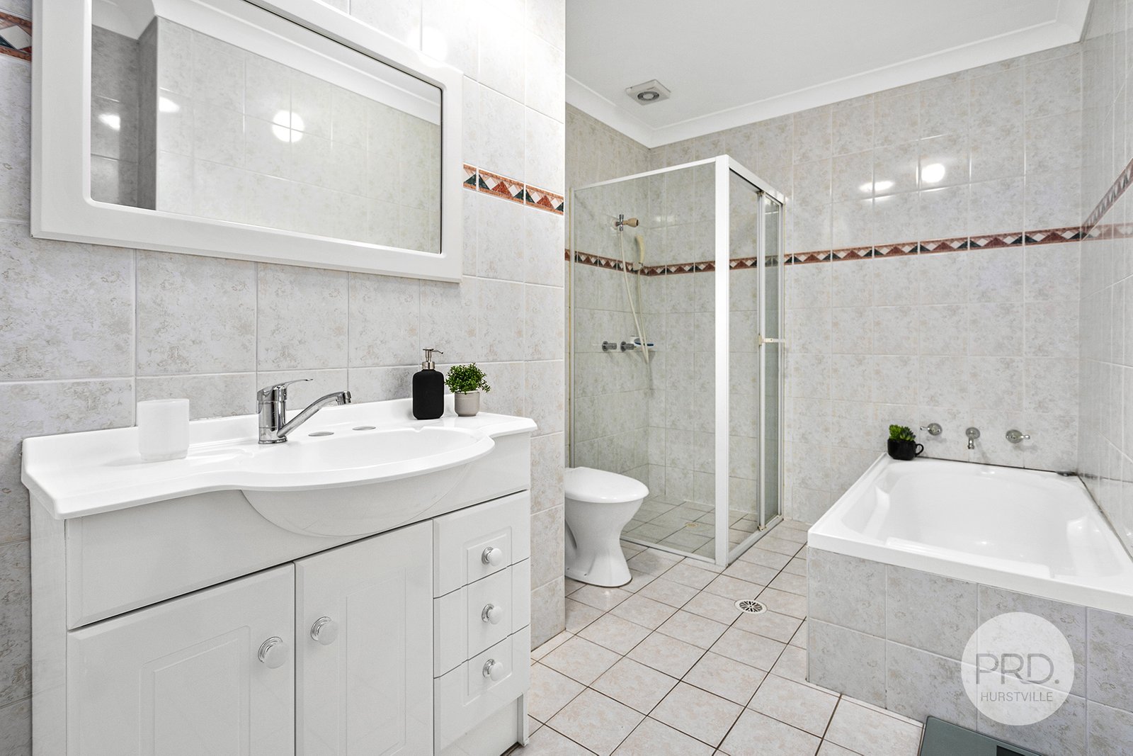 8/15 Wright Street HURSTVILLE 4