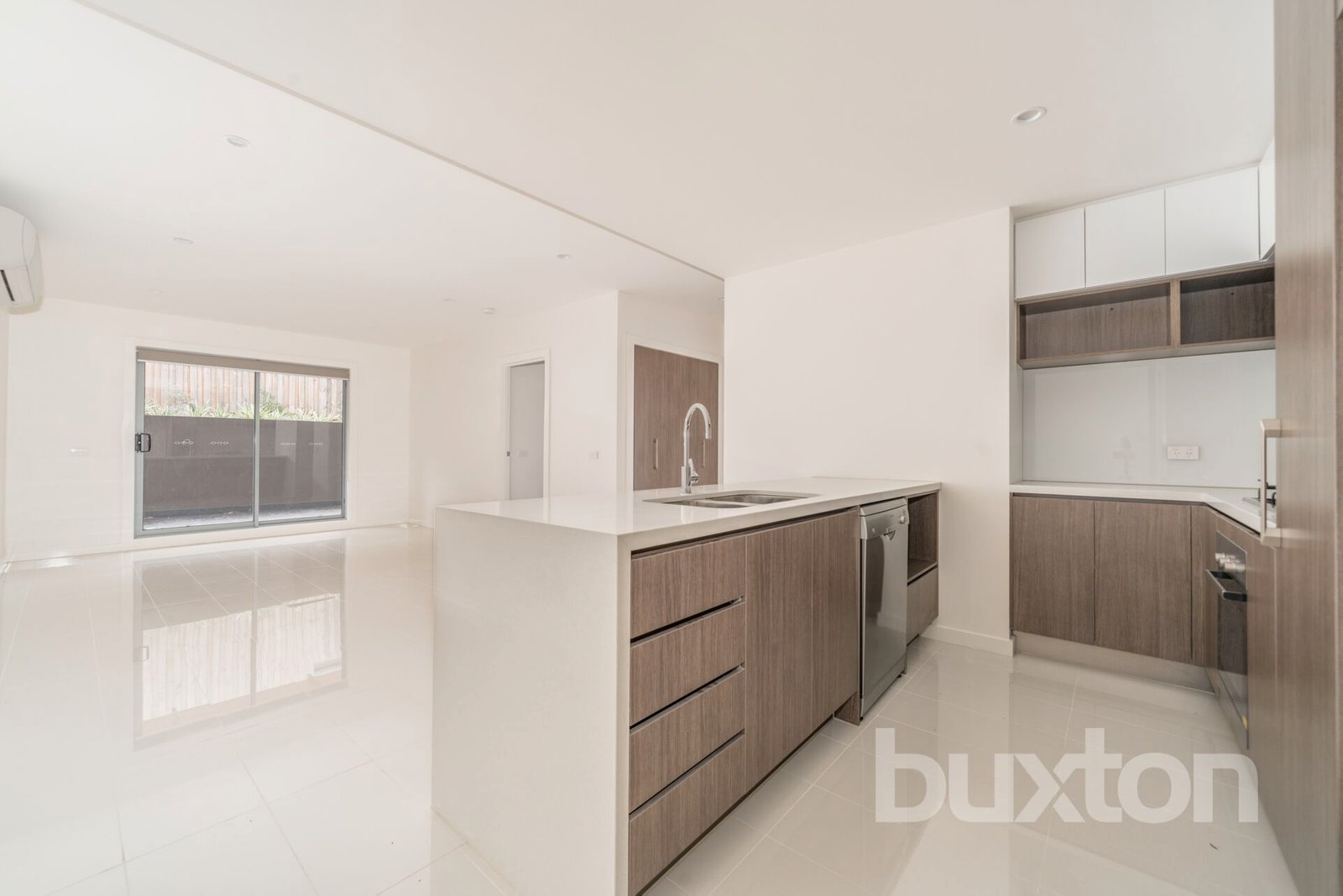 Gallery: 8/151-153 Huntingdale Road
