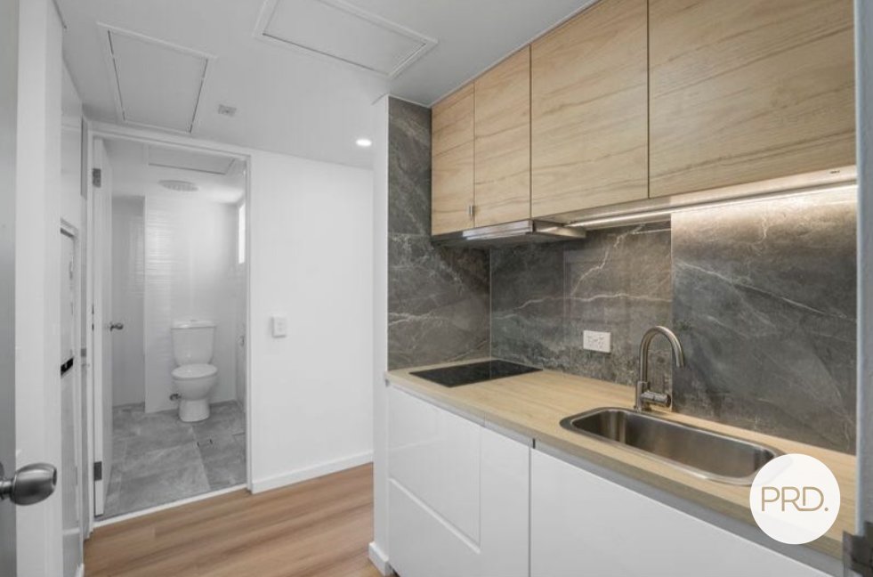 815/2 Barney Street SOUTHPORT 3