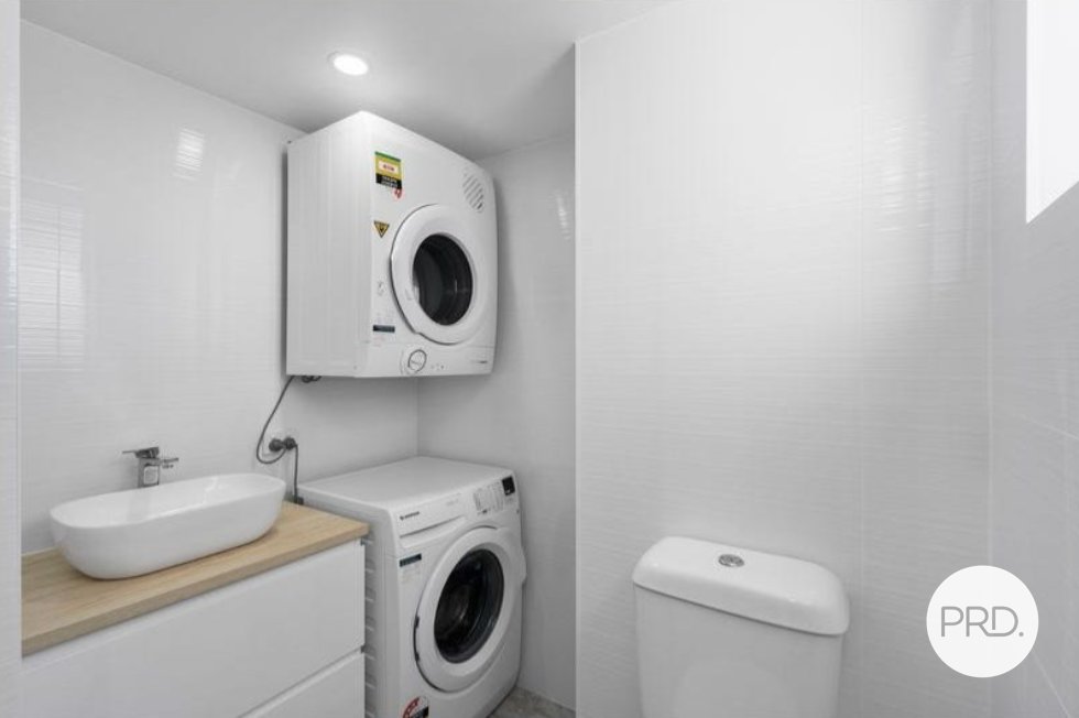 815/2 Barney Street SOUTHPORT 5