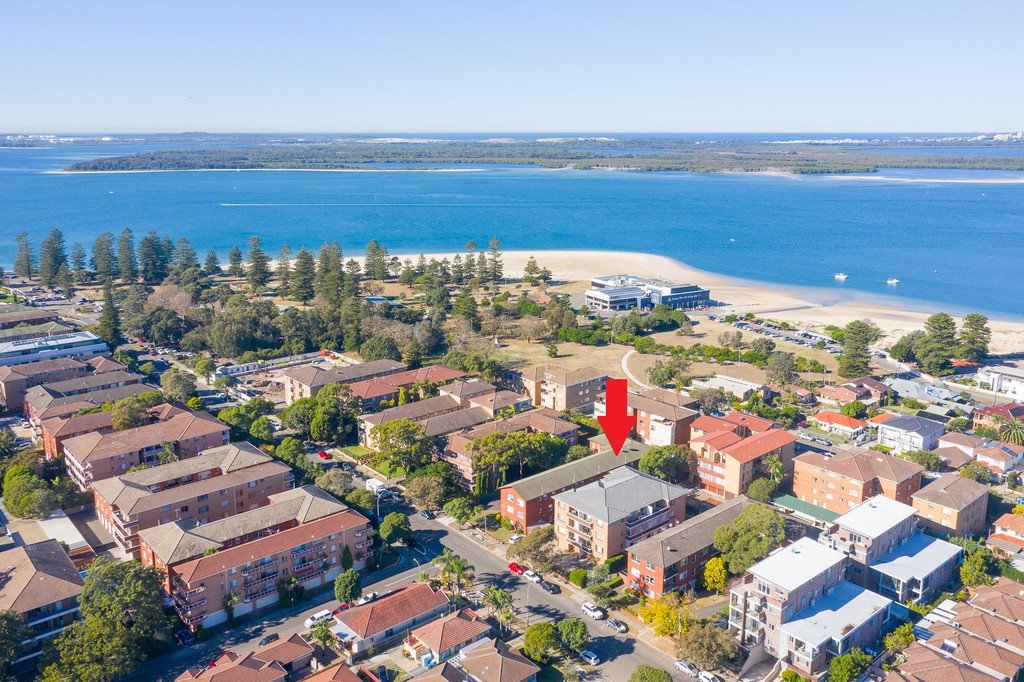 8/153-155 Russell Avenue DOLLS POINT 7