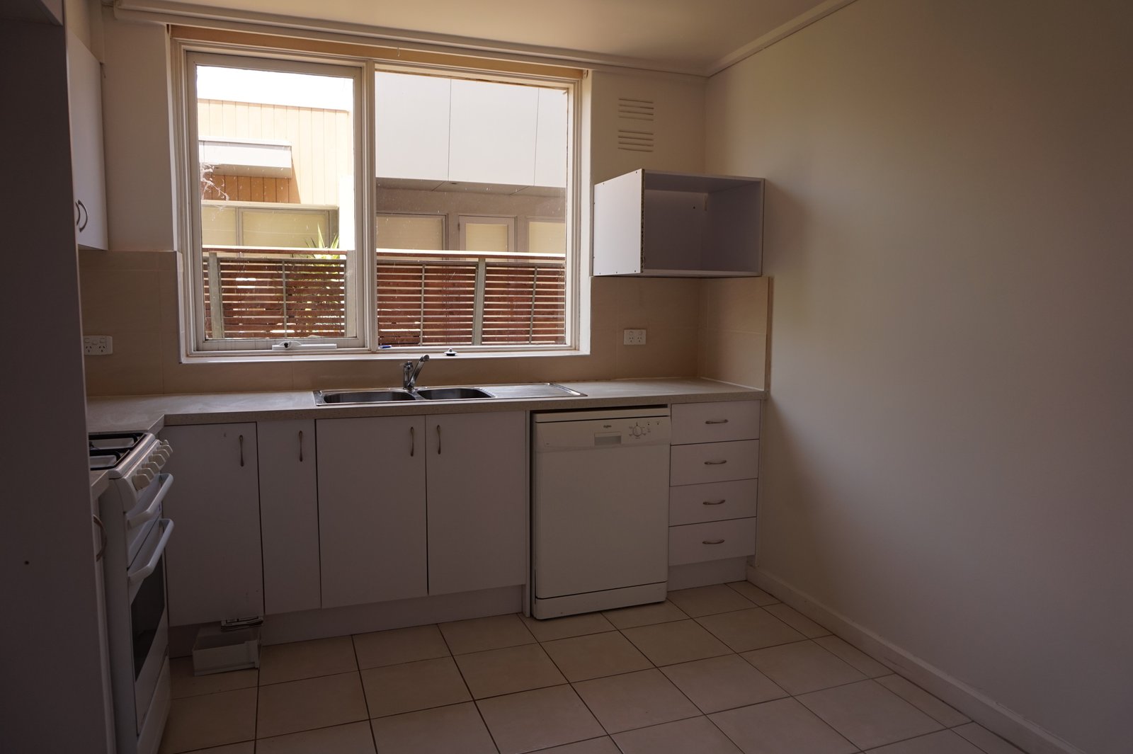 Gallery: 8/154 Brighton Road