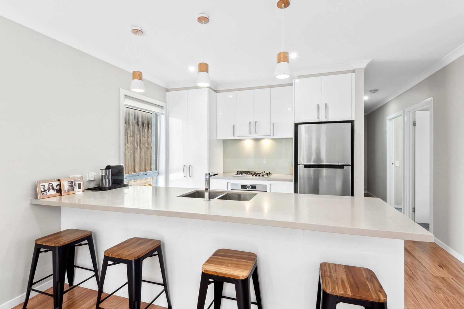 Gallery: 8/156 Roslyn Road