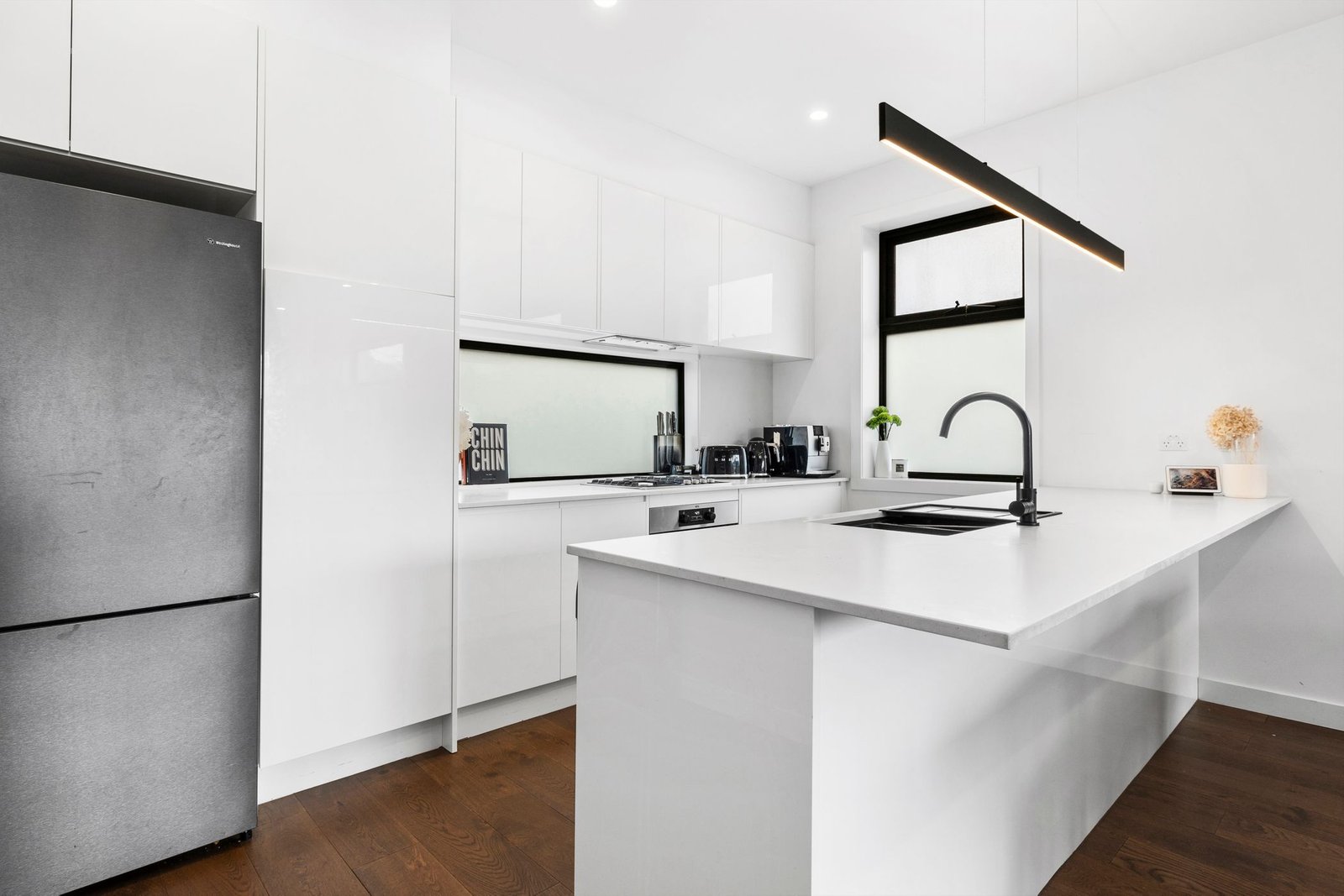 Gallery: 8/1562-1564 Dandenong Road