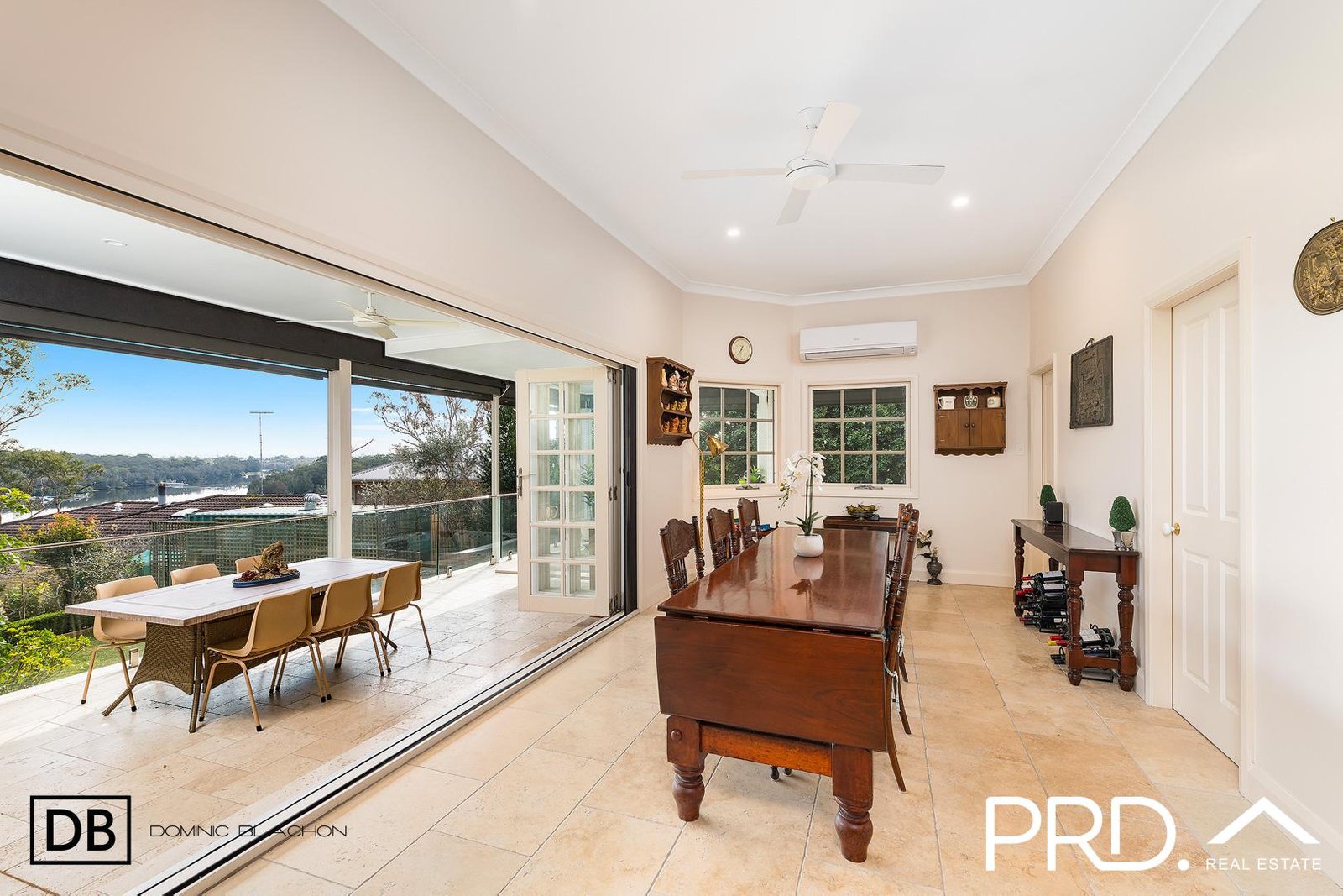 816-818 Henry Lawson Drive PICNIC POINT 9