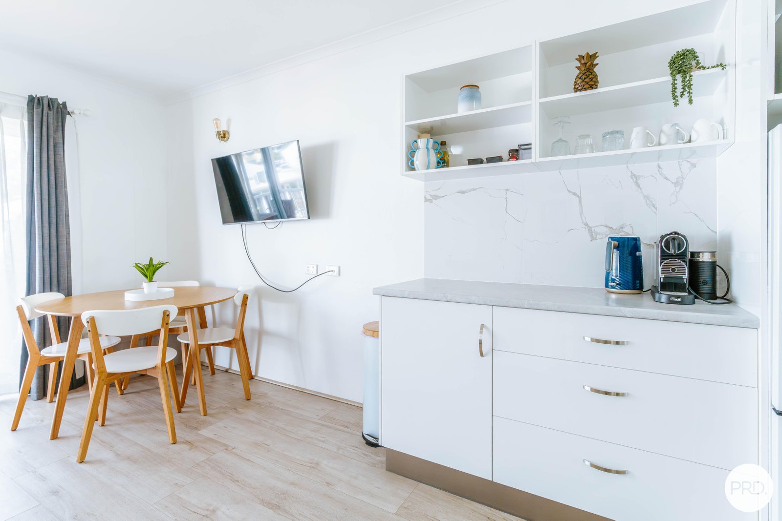 81/6 Beach Road DOLPHIN HEADS 3