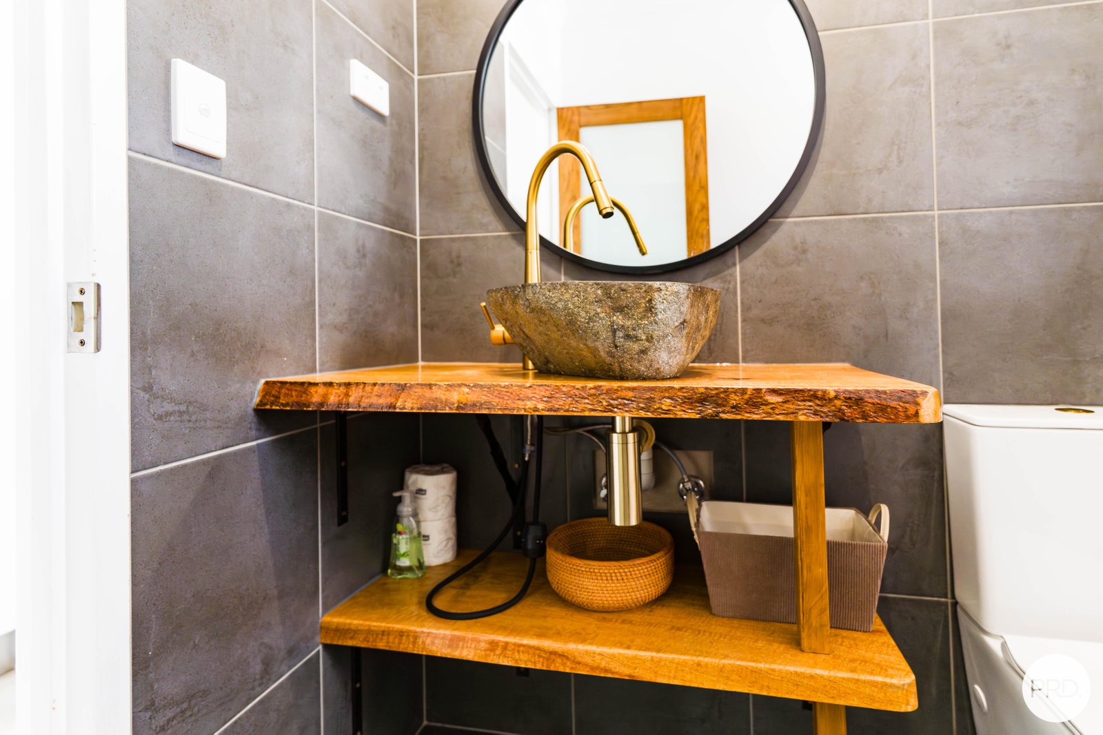 81/6 Beach Road DOLPHIN HEADS 8