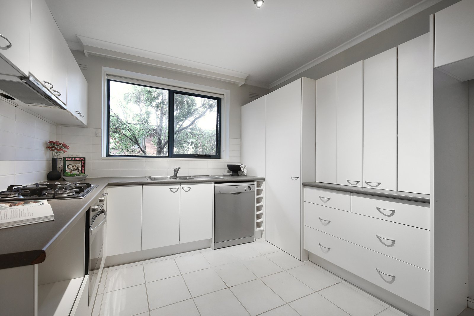 Gallery: 8/16 Mitford Street