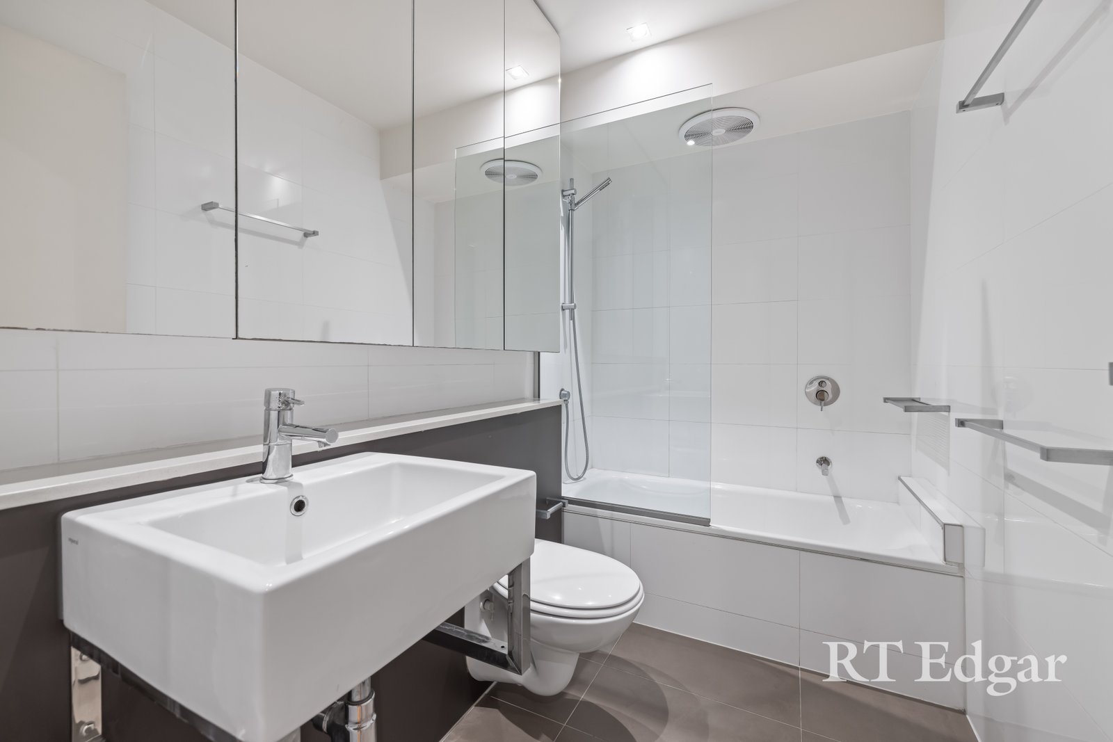 Real Estate and Property in 8/16 Taplin Street, Fitzroy North, VIC